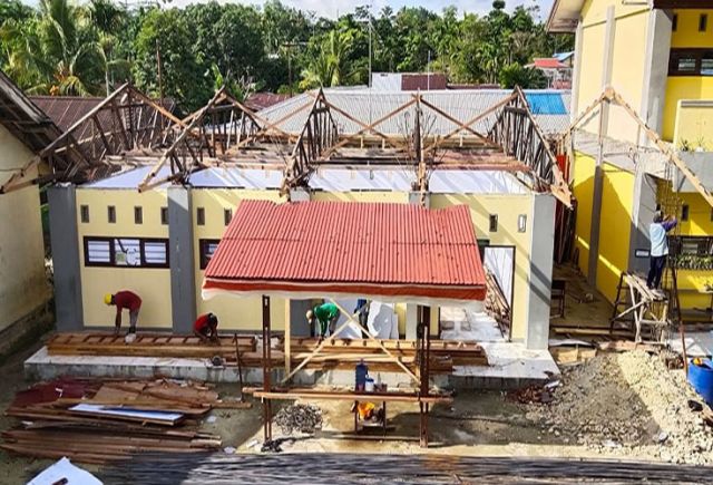 Penambahan Gedung Tingkat SMK Yapis Biak