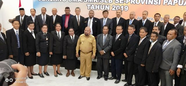 Penguatan dan Pelantikan Kepsek SMA dan SMK se Prov. Papua